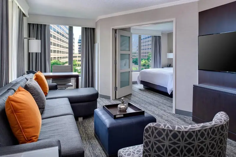 Chicago Marriott Suites O'Hare, photo 1