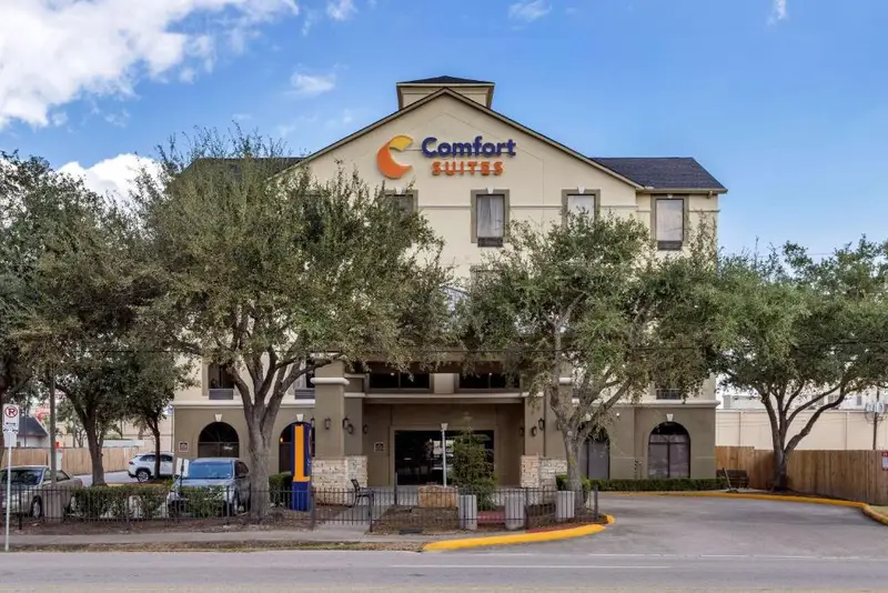 Comfort Suites Houston near Medical Center- NRG Stadium, photo 1