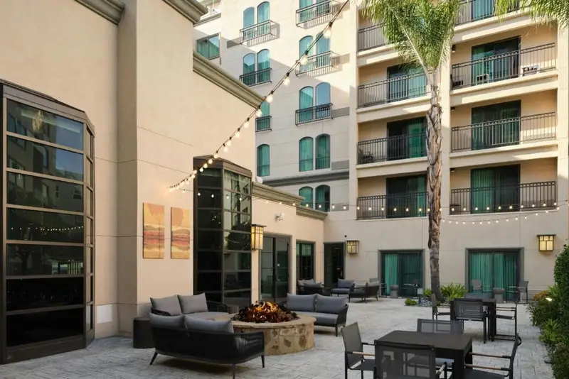Courtyard by Marriott Los Angeles Pasadena Old Town, photo 1