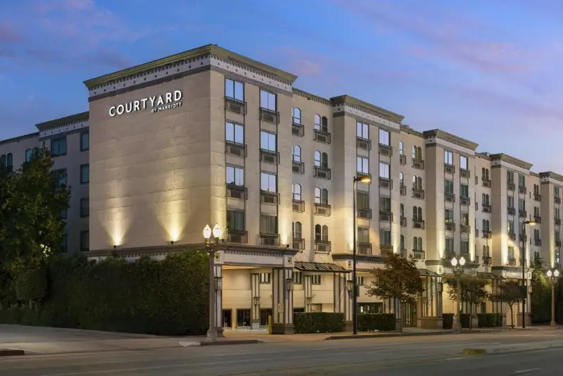 Courtyard by Marriott Los Angeles Pasadena Old Town, photo 2
