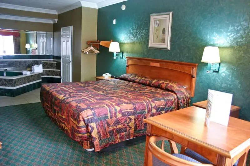 Crystal Inn Suites & Spas, photo 2