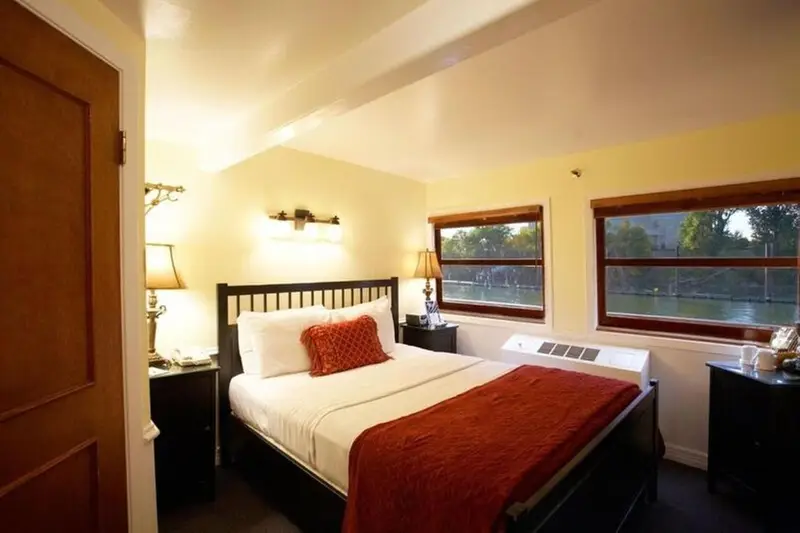 Delta King Hotel, photo 2