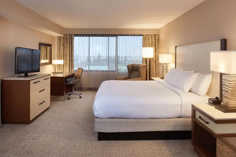 DoubleTree by Hilton Fresno Convention Center, photo 2