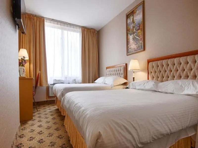 Flushing Hotel, photo 1