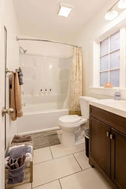 Free Parking Cozy 1BR in Gaslamp Conv Center, photo 3