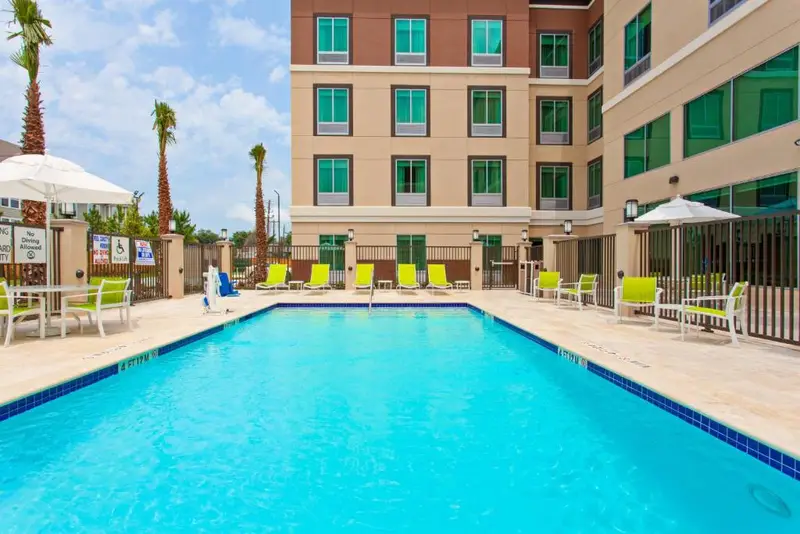 Holiday Inn Express & Suites Houston S - Medical Ctr Area by IHG, photo 4