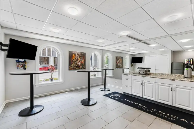 Hotel Chicago West Loop, SureStay Collection by Best Western, photo 4