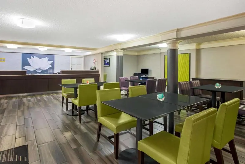 La Quinta Inn by Wyndham Fresno Yosemite, photo 3