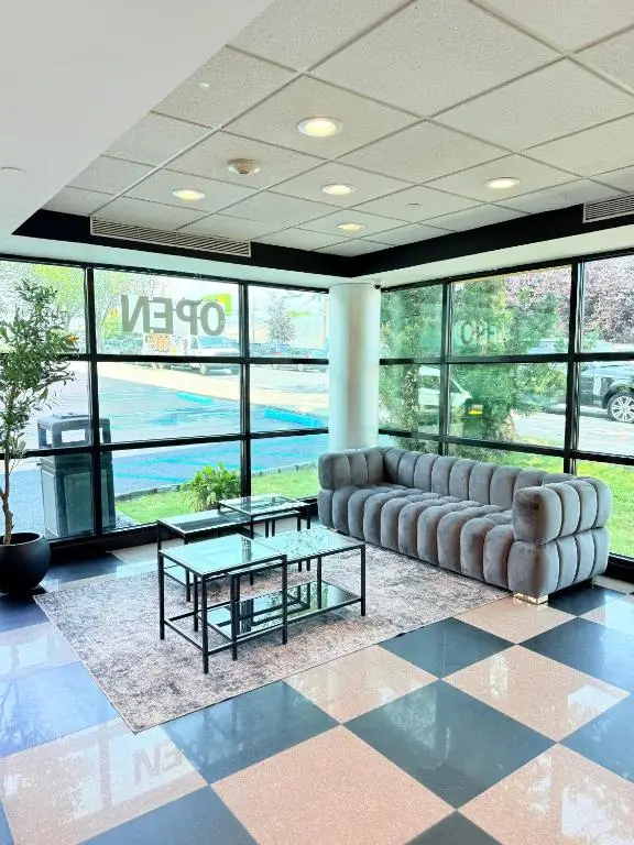 Nova Hotel Bronx, photo 1