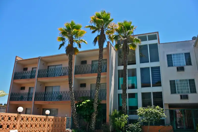 Royal Century Hotel at LAX, photo 1