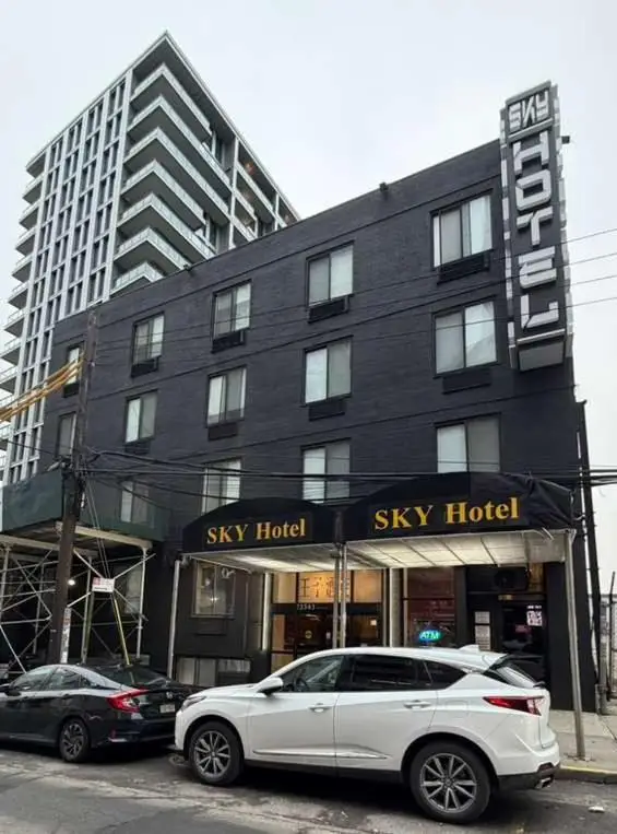 Sky Hotel Flushing/Laguardia Airport, photo 4