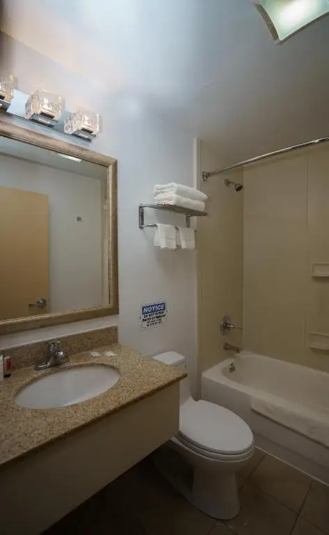 Sky Hotel Flushing/Laguardia Airport, photo 3
