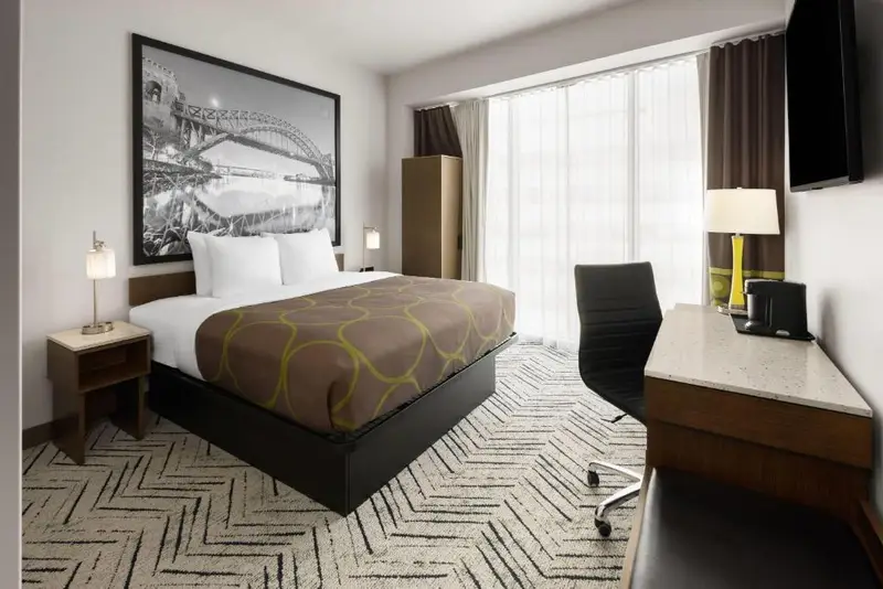 Super 8 by Wyndham Bronx Near Stadium, photo 2