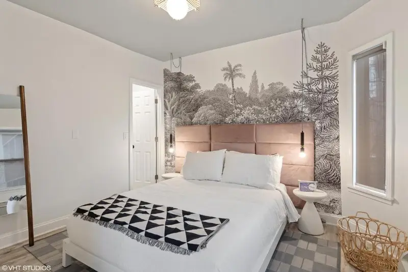 The Neighborhood Hotel - Lincoln Park LP, photo 4