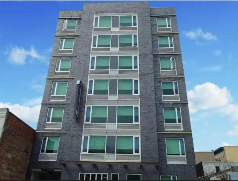 Umbrella Hotel Bronx, photo 1
